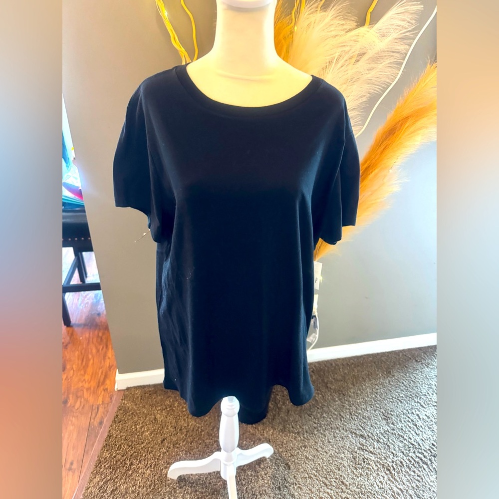 GAP TEE BLACK SIZE XL